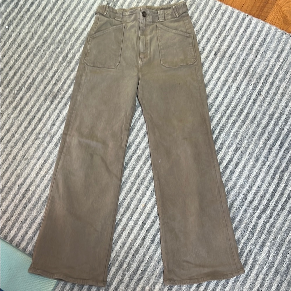 Stylish Olive Green Wide-Leg Pants